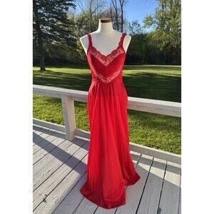 Vtg 80s Undercover Wear Red Chevron Lace Full Sweep Olga Nightgown USA Size L